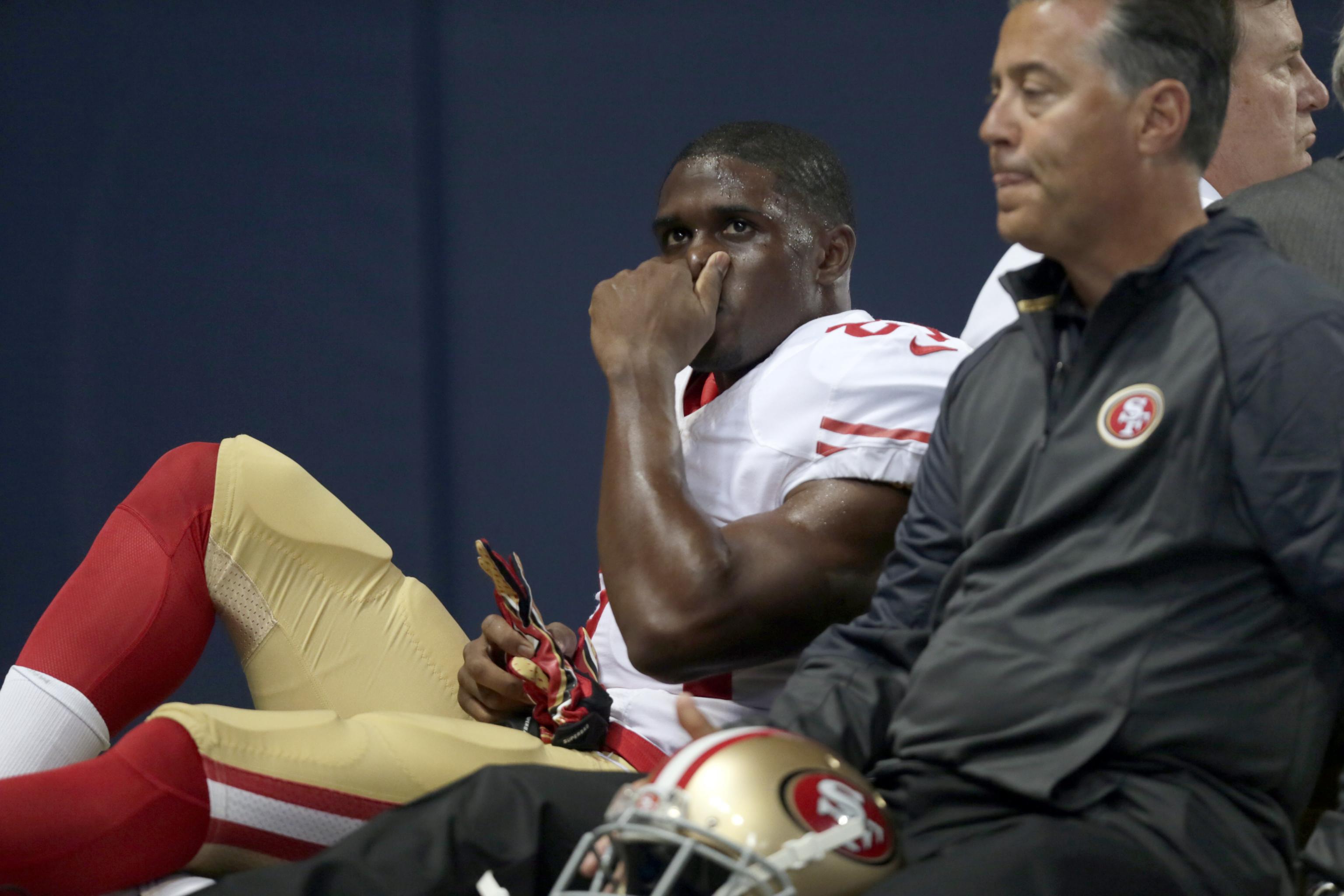 Report: 49ers' Reggie Bush week-to-week with calf strain