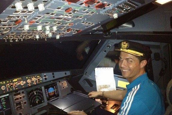 Real Madrid And Portugal Star Cristiano Ronaldo Buys A 19 Million Private Jet Bleacher Report Latest News Videos And Highlights