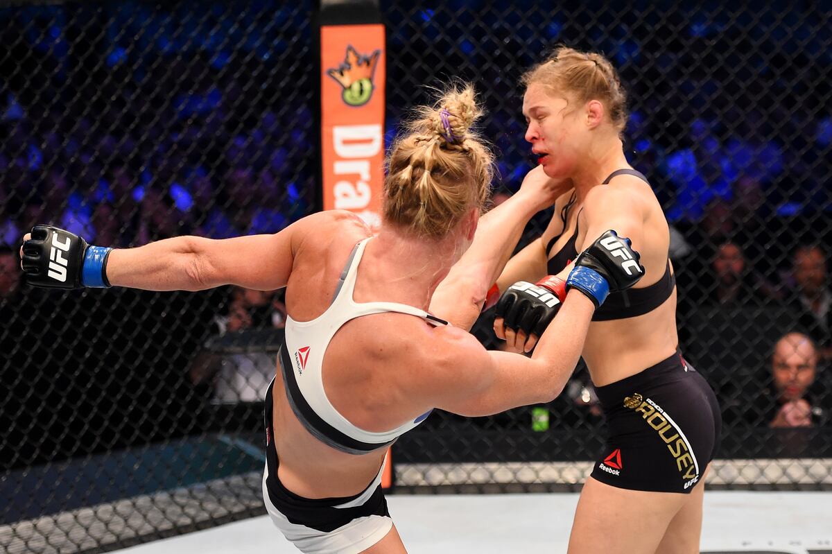 Ufc 193 Holly Holm Takes The Belt From Ronda Rousey Via Nasty Head Kick Ko Bleacher Report Latest News Videos And Highlights