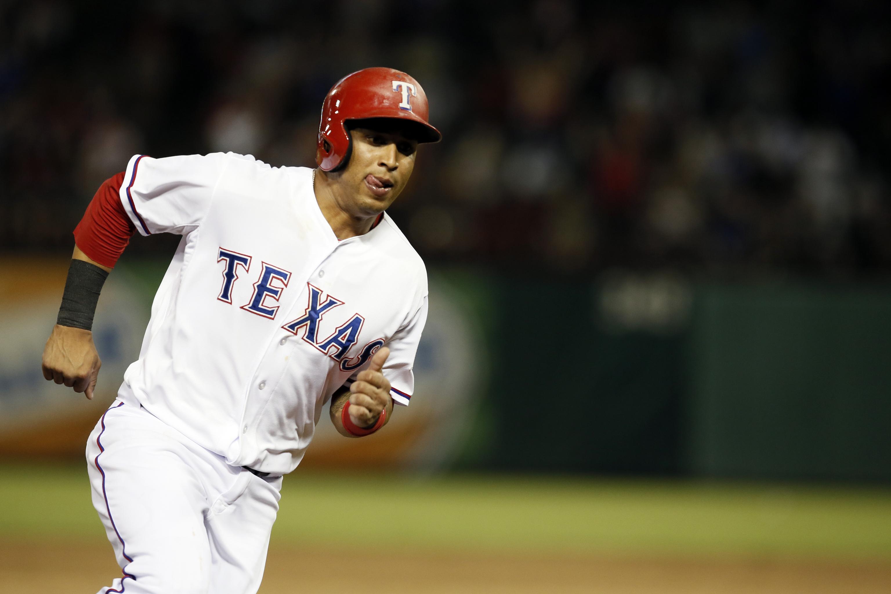 Seattle Mariners acquire outfielder Leonys Martin, reliever Anthony Bass in  a 5-player trade with Texas Rangers