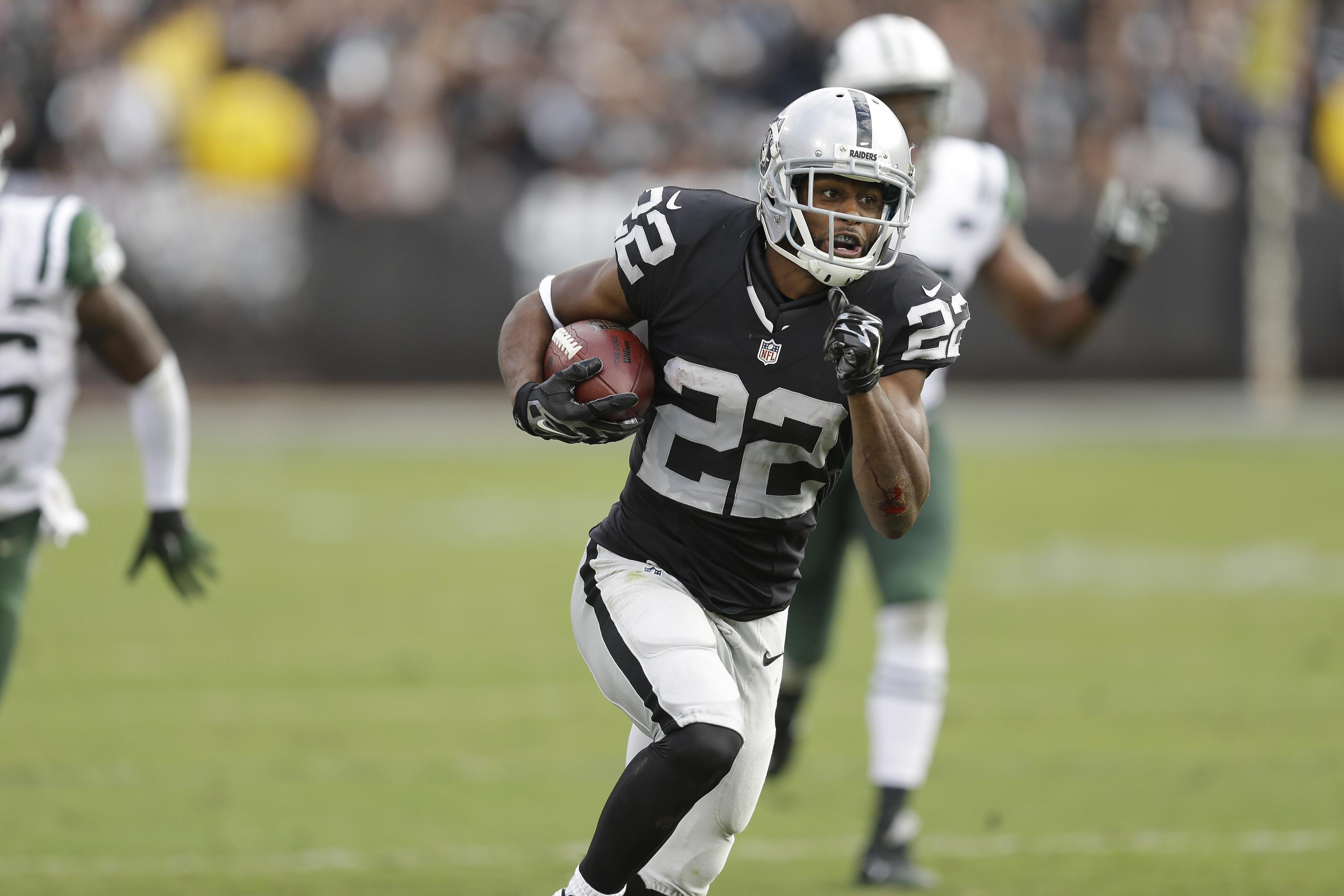 Oakland Raiders running back Jamize Olawale tackled for a safety