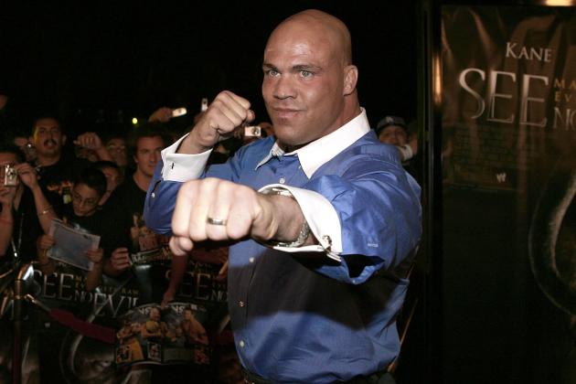 ORANGE, CA - MAY 08:  Wrestler Kurt Angle arrives at the Lions Gate Premiere of 'See No Evil' at the Century Stadium Promenade 25 on May 8, 2006 in Orange, California.  (Photo by Michael Buckner/Getty Images)