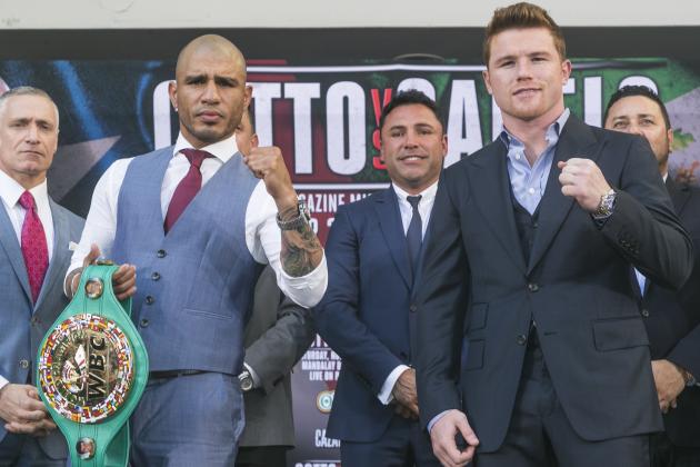 Boxers Miguel Cotto, from Puerto Rico, second from left, WBC, Ring Magazine and Lineal Middleweight World Champion and Saul