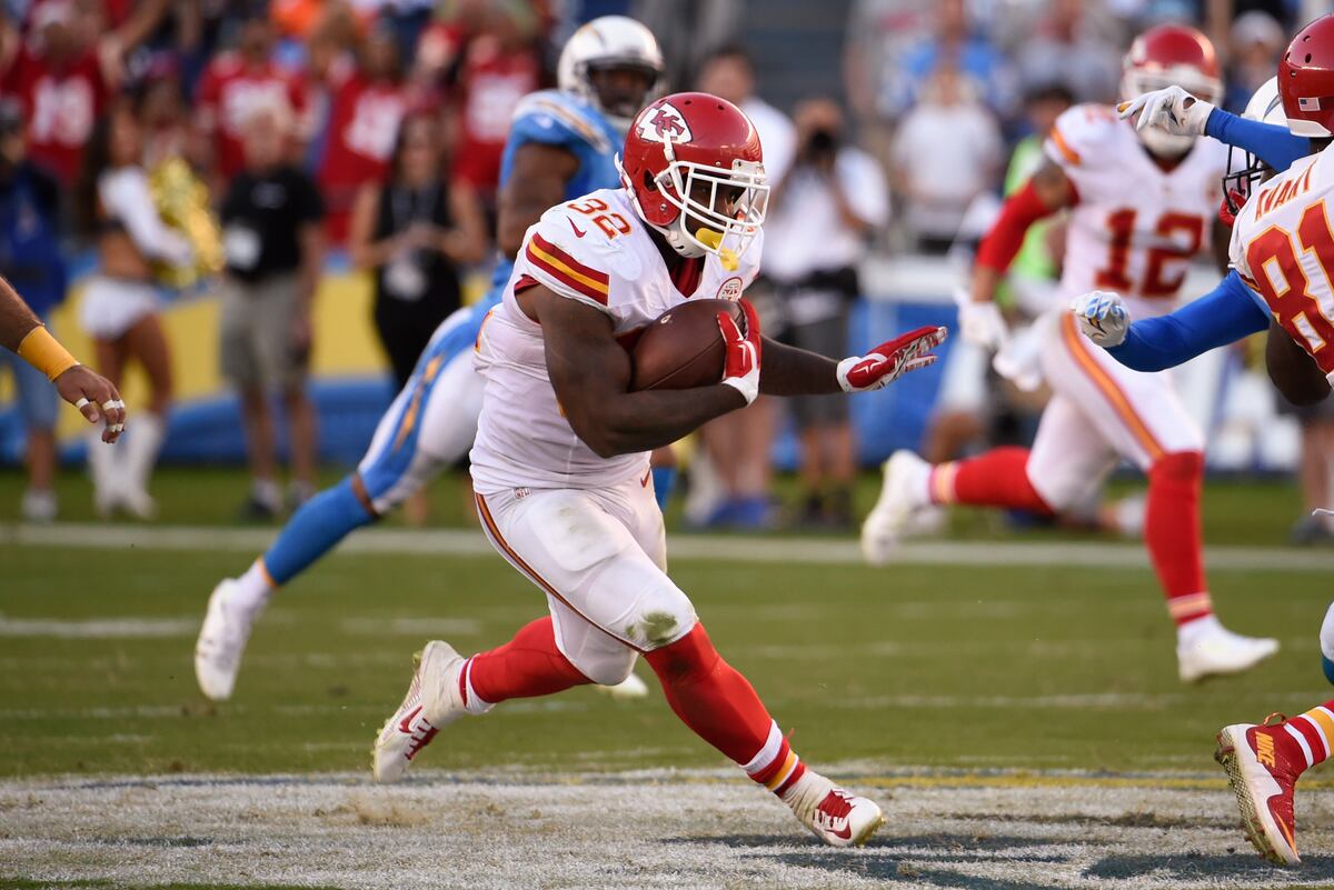 Week 12 waiver wire fantasy projections for top pickups and sleeper