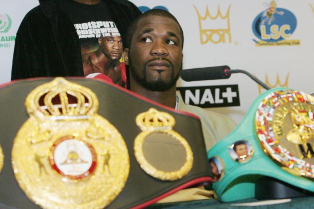 Levallois-Perret, FRANCE: IBF (International Boxing Federation) Jamaican-born American champion O'Neil Bell gives a press conference, 14 March 2007 in Levallois-Perret outside Paris, three days before his World Championships fight against WBA (World Boxing Association) and WBC (World Boxing Council) cruiserweight champion Jean-Marc Mormeck from France.  AFP PHOTO MEHDI FEDOUACH (Photo credit should read MEHDI FEDOUACH/AFP/Getty Images)