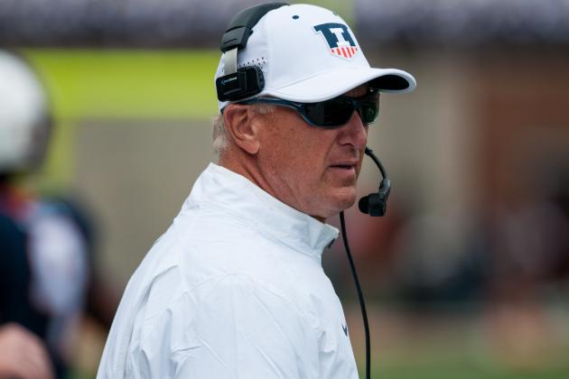 Illinois interim head coach Bill Cubit watches from the sidelines during the third quarter of an NCAA college football game against Western Illinois Saturday, Sept. 12, 2015, at Memorial Stadium in Champaign, Ill. Illinois won 44-0.  (AP Photo/Bradley Leeb)
