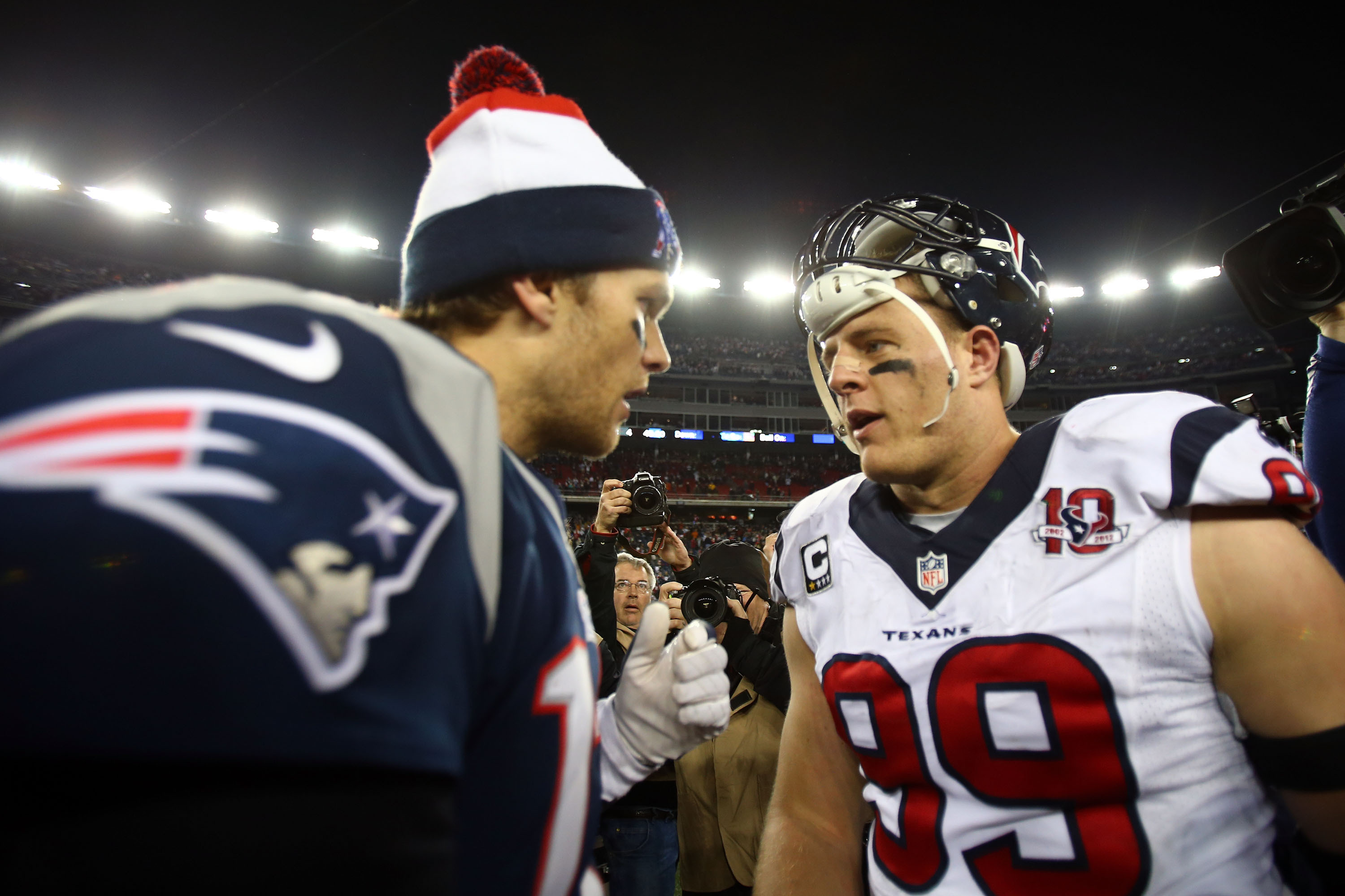 Sunday Night Football: Patriots Defeat Texans 27-6 and Clinch Playoff Spot  - ESPN 98.1 FM - 850 AM WRUF