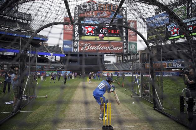 Retired Indian cricketer Sachin Tendulkar practices his swing ahead of the Cricket All-Stars series, Friday, Nov. 6, 2015, at Citi Field in New York. The three-game series will be played in Major League Baseball stadiums in New York, Houston and Los Angeles. (AP Photo/Mary Altaffer)