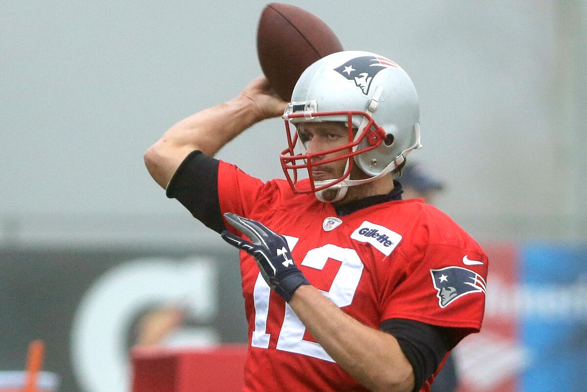 Tom Brady Advocates for Rule Changes to Protect Knees of Defenseless