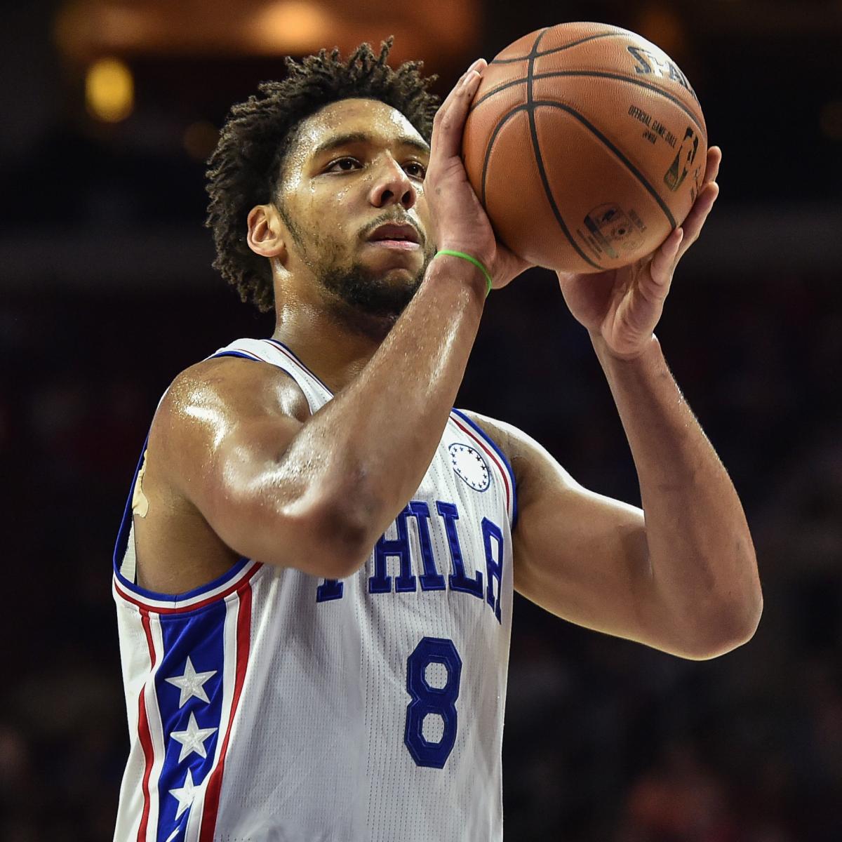Carmelo Anthony Wishes He 'Could Reach Out' to Jahlil Okafor After