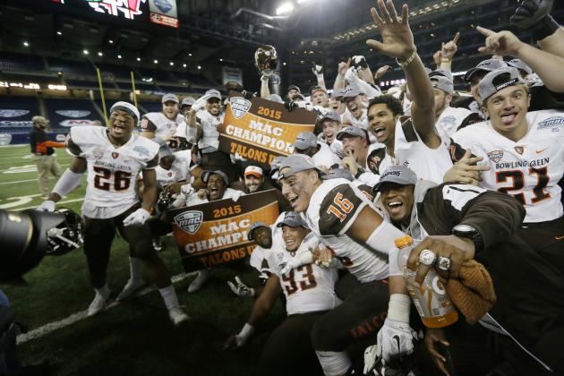 Bowling Green players celebrate their 34-14 win over Northern Illinois in the Mid-American Conference championship NCAA college football game Friday, Dec. 4, 2015, in Detroit. (AP Photo/Carlos Osorio)