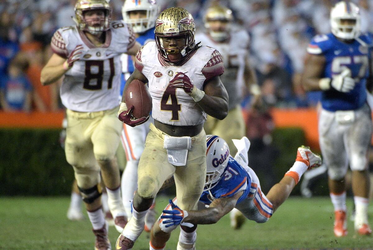 Bowl Games Schedule 2015-16: Dates and TV Info for Every Contest | Bleacher Report | Latest News