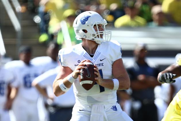 Georgia State quarterback Nick Arbuckle (4) looks to throw during the first half of an NCAA college football game against Georgia State, Saturday, Sept. 19, 2015, in Eugene, Ore. (AP Photo/Ryan Kang)