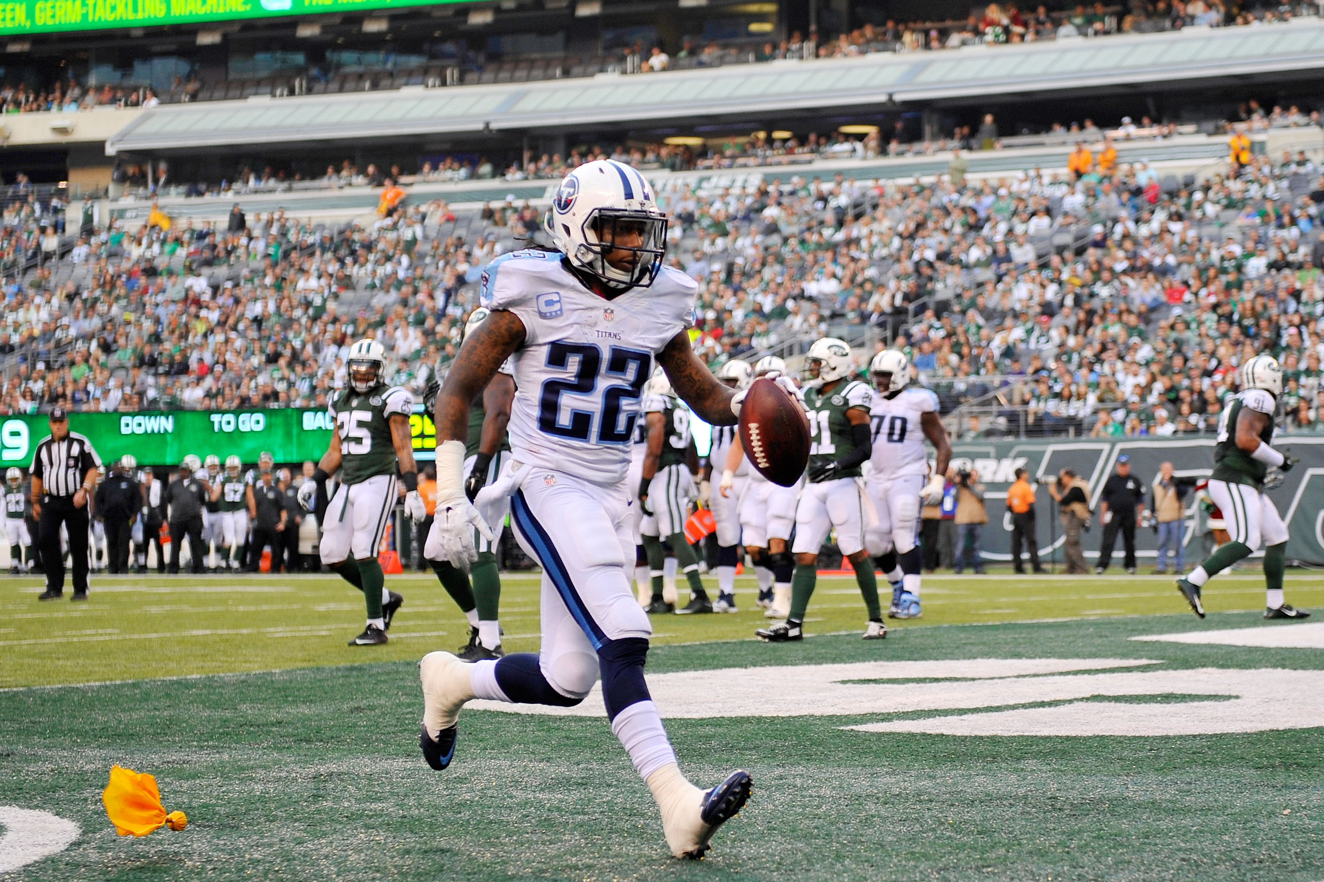 Dexter McCluster Injury: Updates on Titans RB's Wrist and Recovery