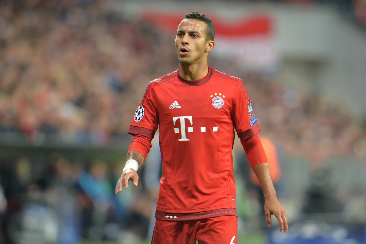 Manchester United Transfer News: Thiago Alcantara Opens Up ...