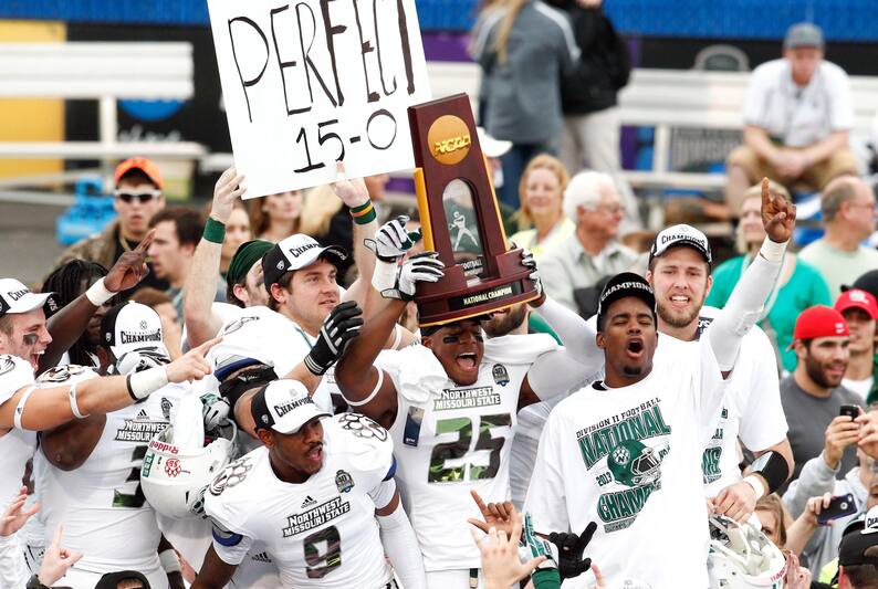 Division Ii Football Championship 2015 Date Start Time Tv Schedule And More Bleacher Report Latest News Videos And Highlights