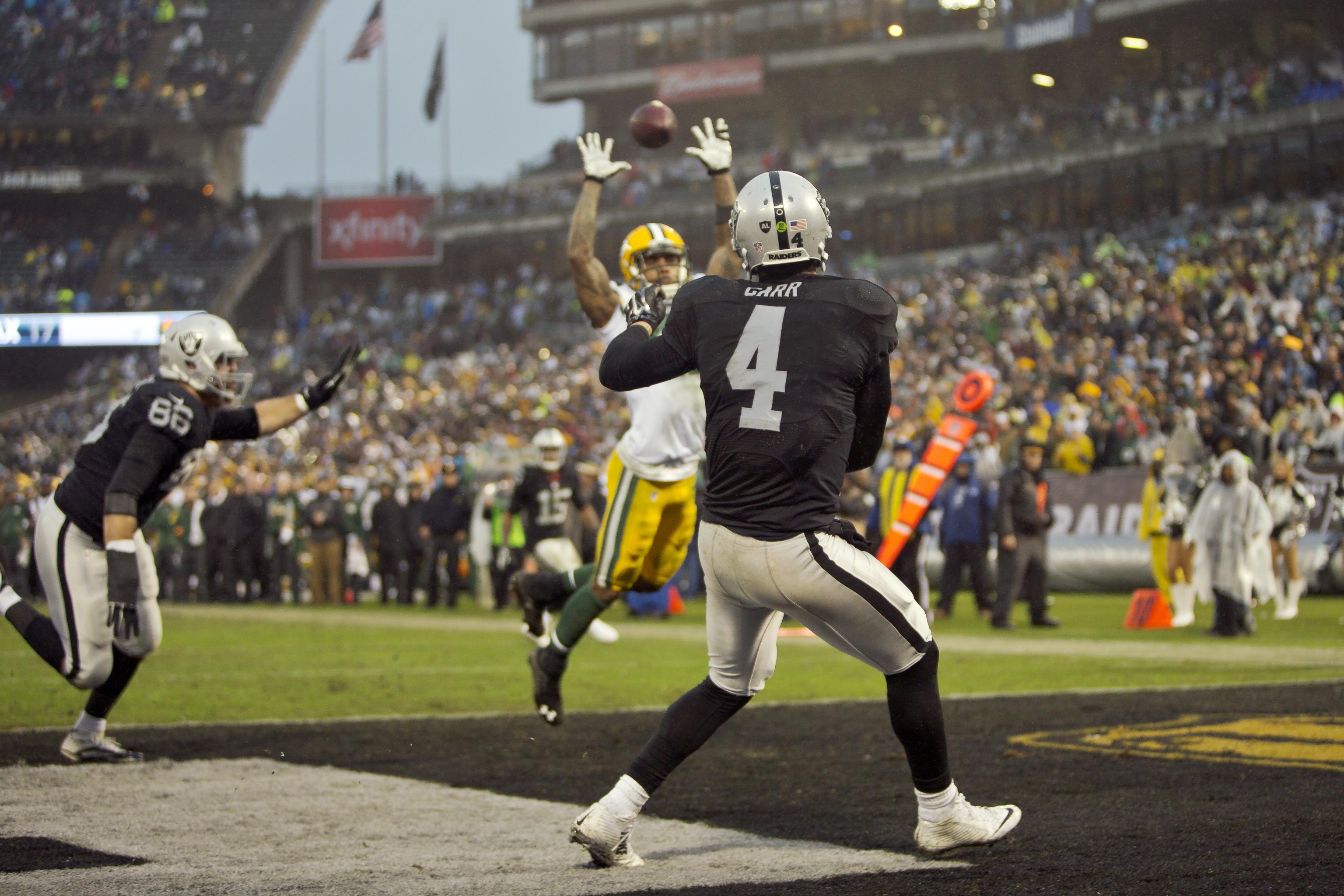 Raiders News: PFF ranks the Raiders offensive line 15th in the NFL - Silver  And Black Pride