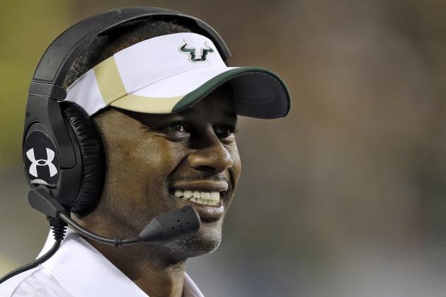 South Florida head coach Willie Taggart during the third quarter of an NCAA college football game against Cincinnati Friday, Nov. 20, 2015, in Tampa, Fla. (AP Photo/Chris O'Meara)