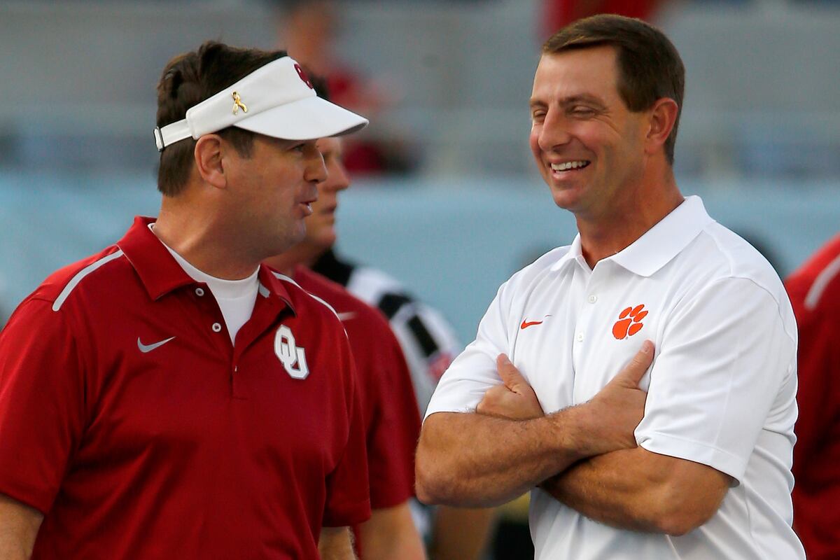 Which College Football Coaches Could Land The Biggest Bonuses This Bowl college-football-s-top-25-most-quotable-coaches-guys-being-dudes