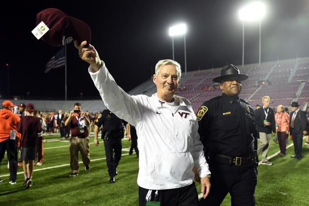 SHREVEPORT, LA - DECEMBER 26: Head coach Frank Beamer of the Virginia Tech Hokies waves to fans following a victory over the Tulsa Golden Hurricane in the Camping World Independence Bowl on December 26, 2015 in Shreveport, Louisiana. Virginia Tech won the game 55-52. (Photo by Stacy Revere/Getty Images)