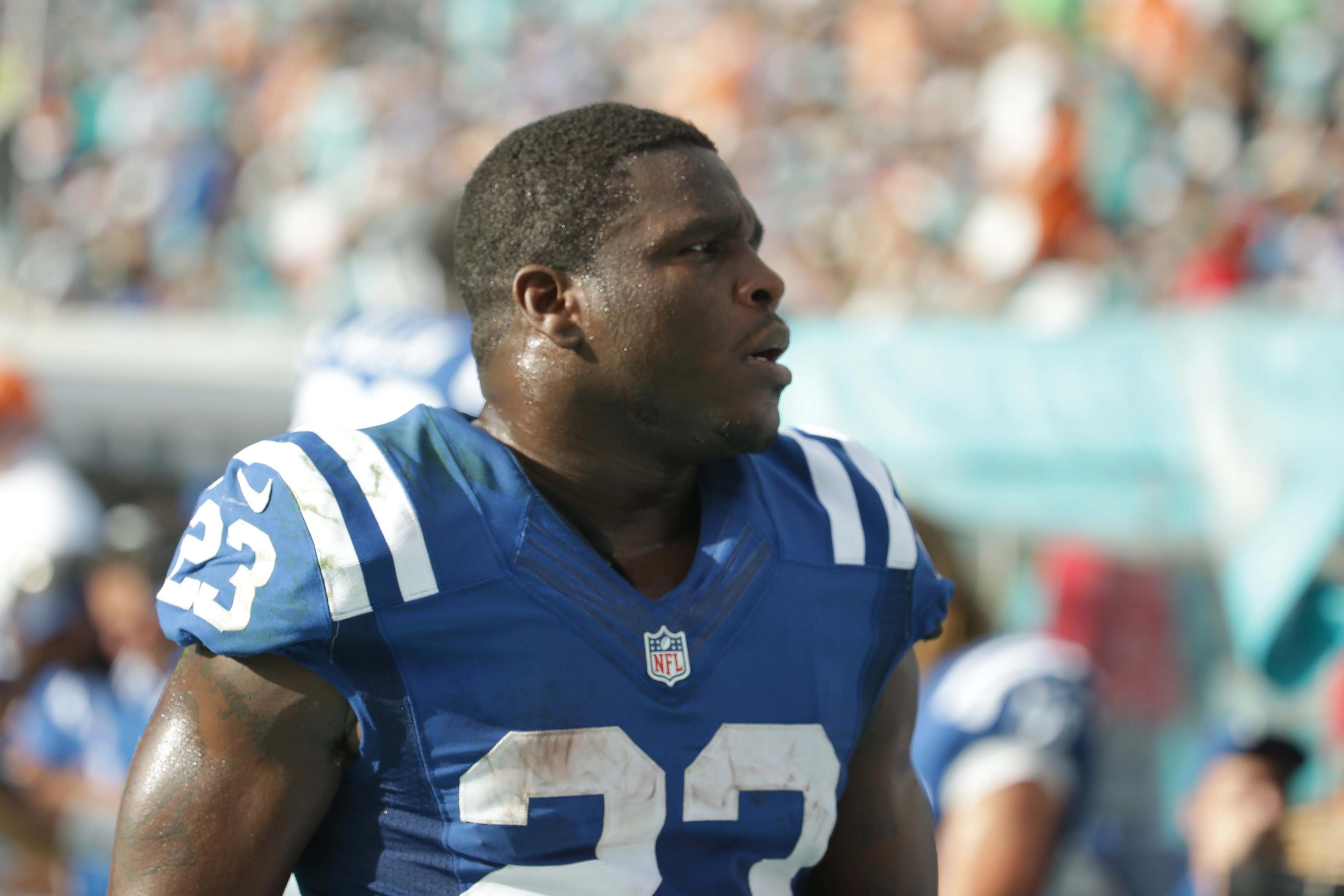 It's official: Frank Gore joins the Colts - Indianapolis