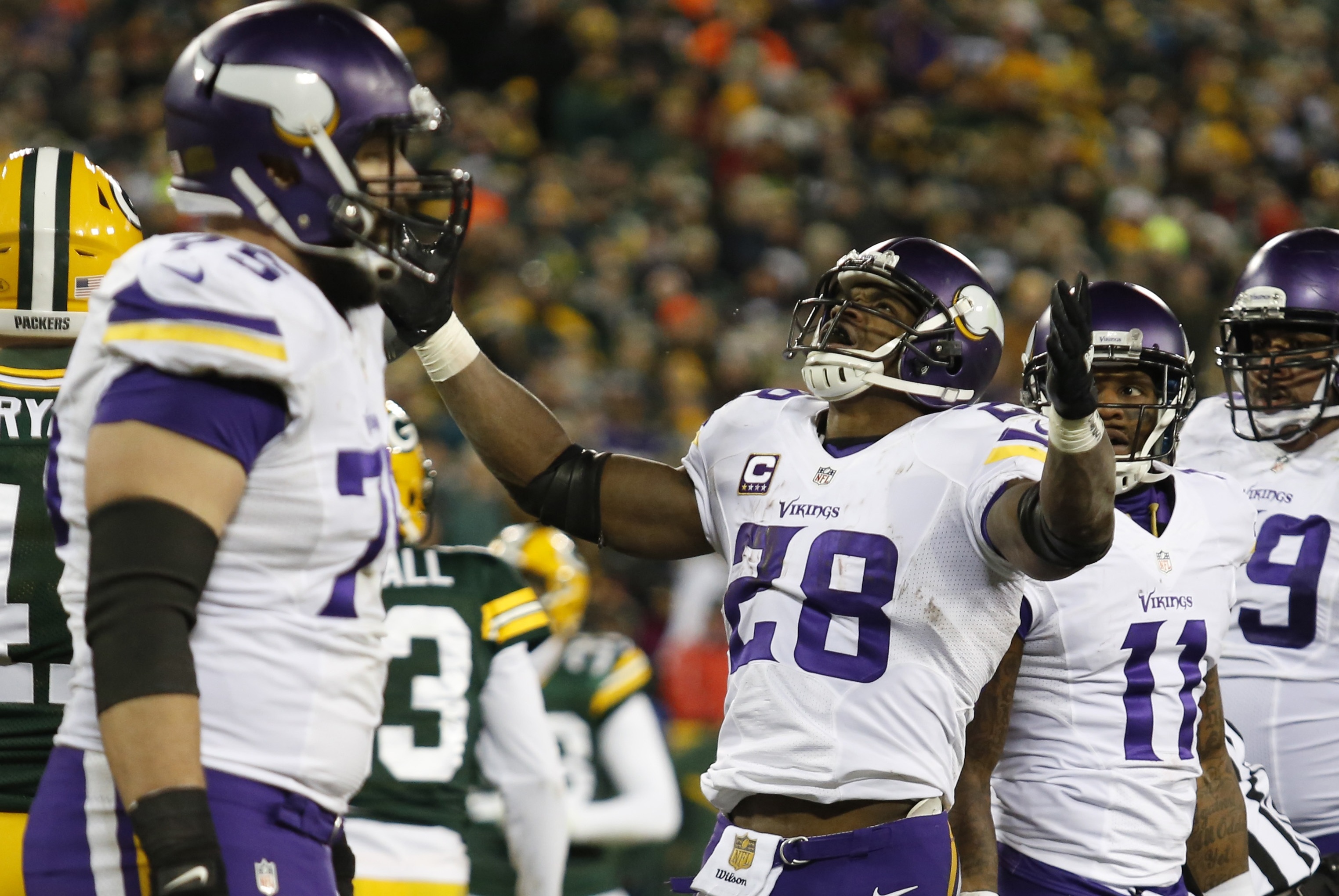 Fans react to Packers' victory over Vikings at Lambeau Field