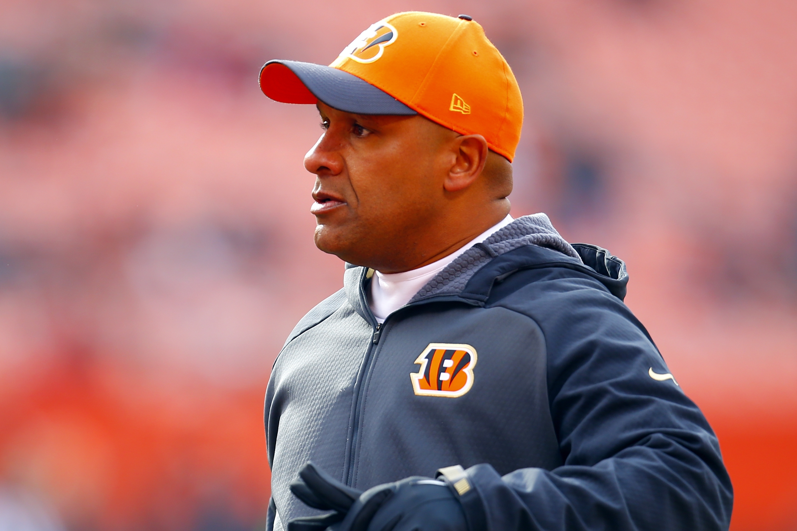 Browns name Hue Jackson as head coach