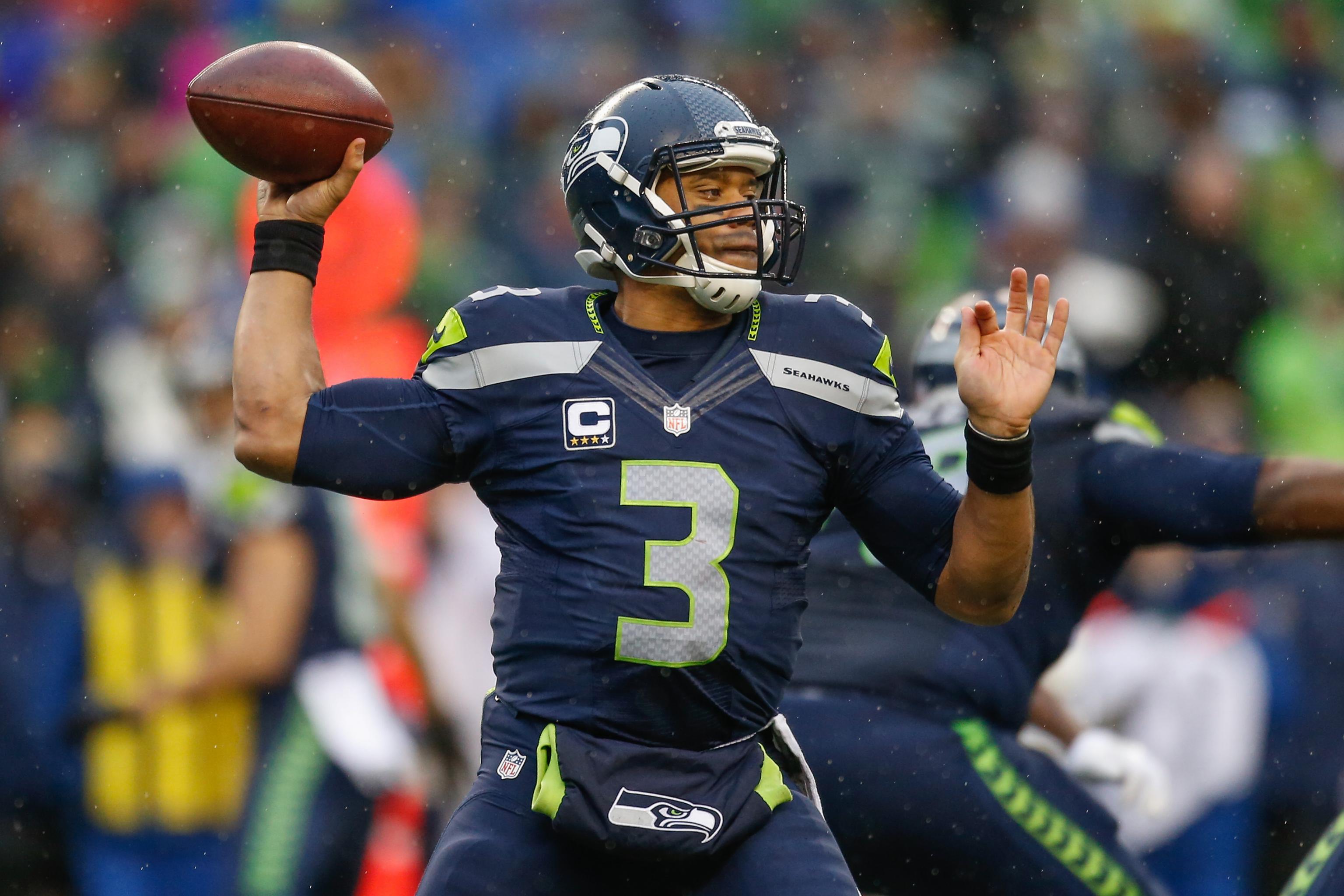 Jimmy Graham, Russell Wilson highlight the top Seahawks grades