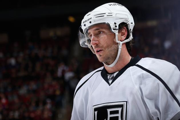 GLENDALE, AZ - DECEMBER 04:  Mike Richards #10 of the Los Angeles Kings during the NHL game against the Arizona Coyotes at Gila River Arena on December 4, 2014 in Glendale, Arizona.  The Kings defeated the Coyotes 4-0.  (Photo by Christian Petersen/Getty Images)