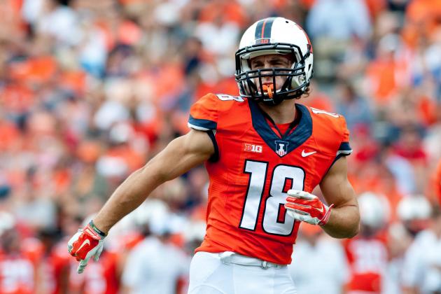 Illinois Fighting Illini wide receiver Mike Dudek (18) takes his position before a snap during an NCAA college football game against Western Kentucky, Saturday, Sep. 6, 2014, at Memorial Stadium in Champaign, Ill. (AP Photo/Bradley Leeb)