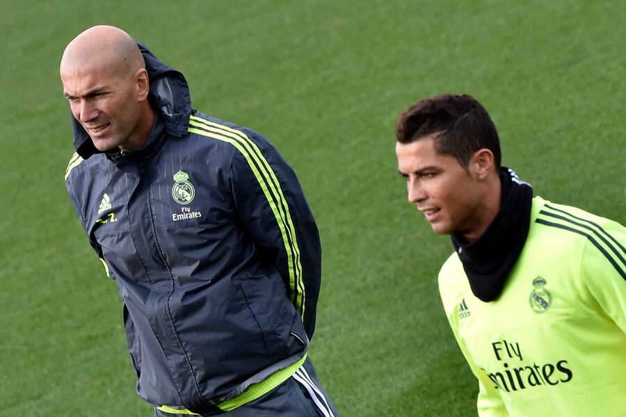 Cristiano Ronaldo Reportedly Thrashed By Zinedine Zidane In Free Kick Showdown Bleacher Report Latest News Videos And Highlights