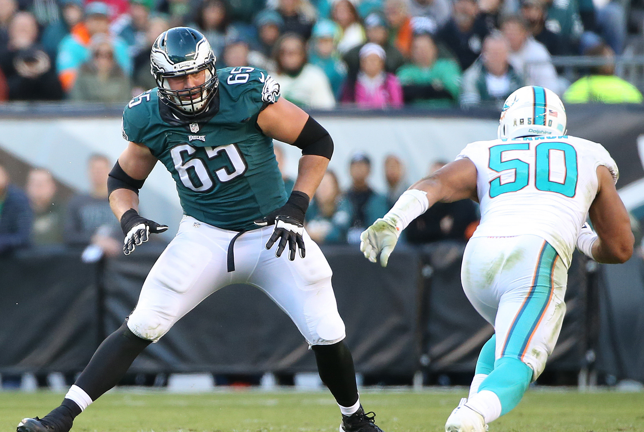 Lane Johnson agrees to record contract with Philadelphia Eagles