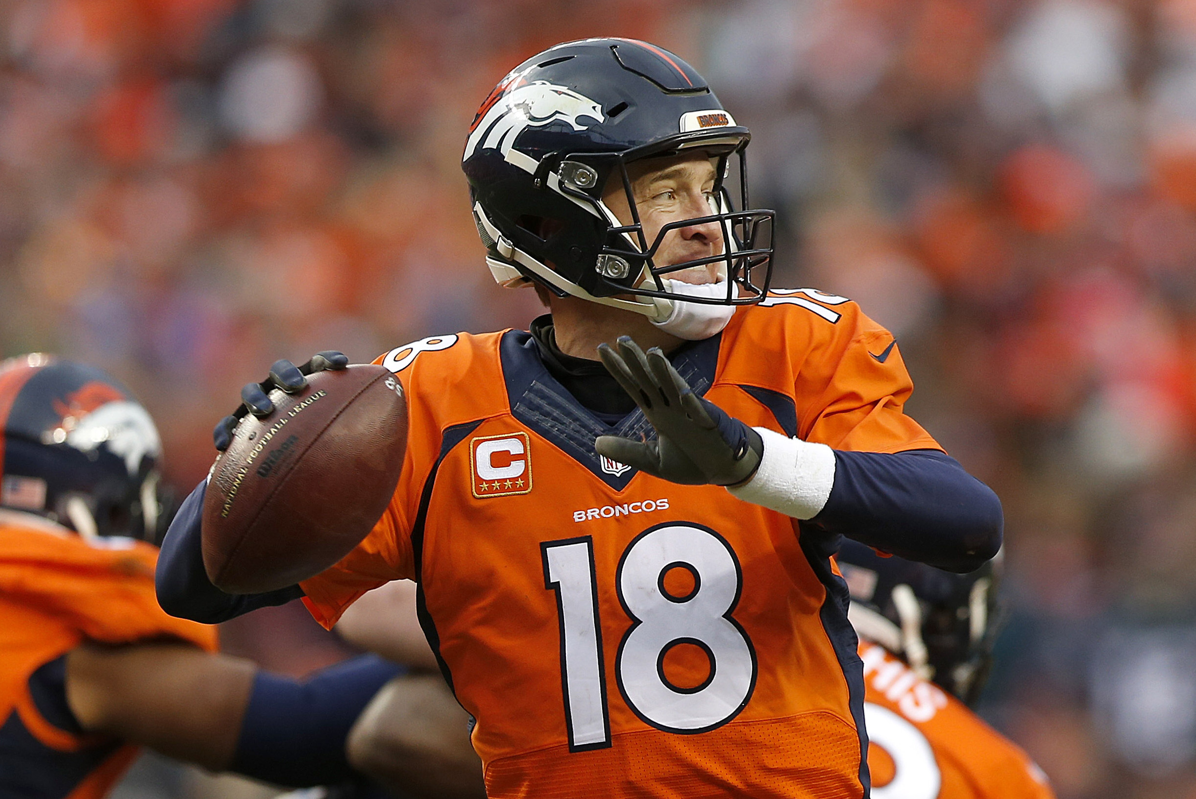 Carolina Panthers early Super Bowl favorites over Denver Broncos