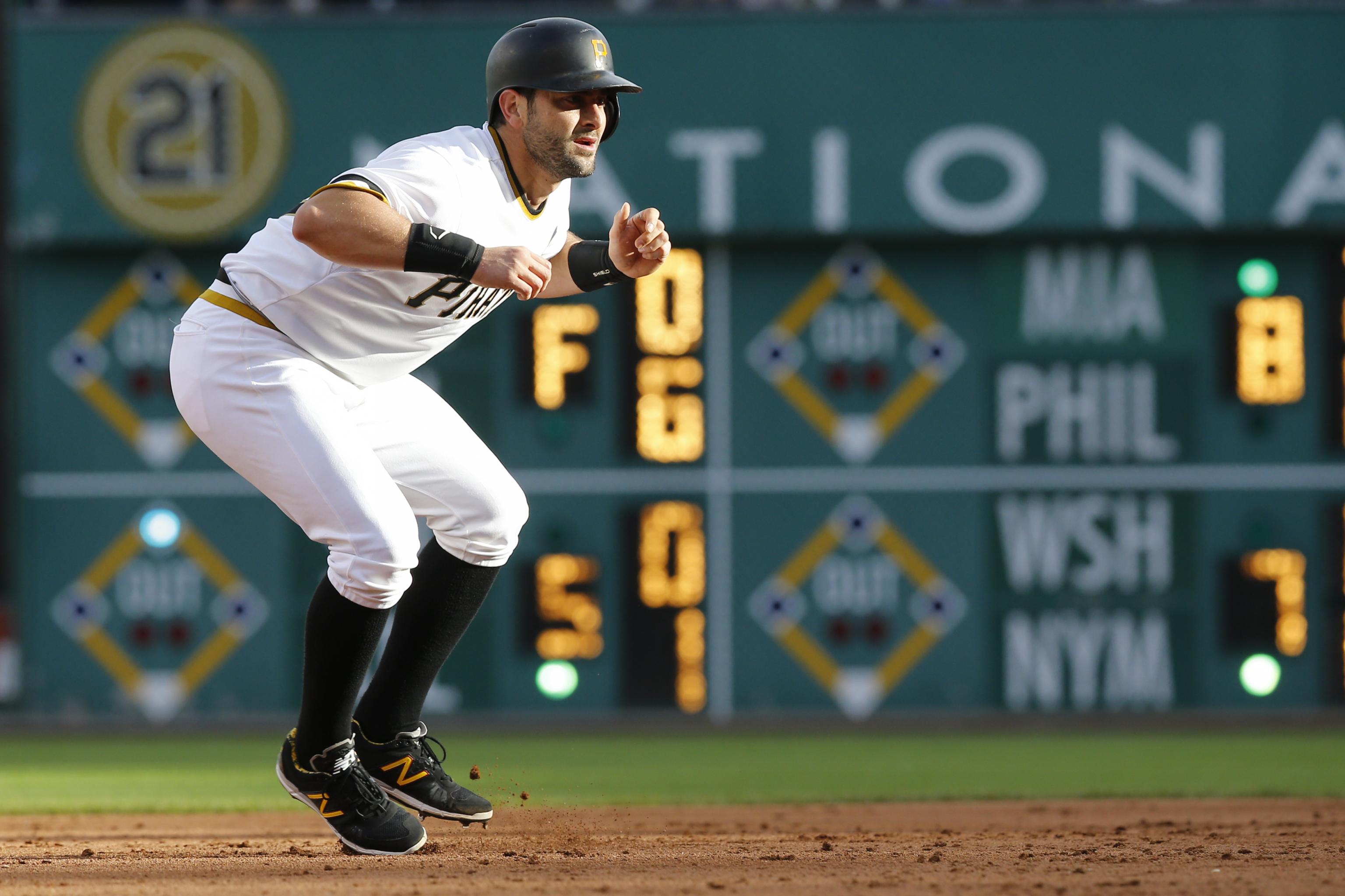 Pirates Release Francisco Cervelli - MLB Trade Rumors