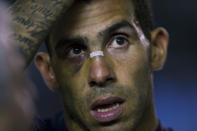 Boca Juniors' forward Carlos Tevez gestures after the Argentina First Division football match against Racing Club at  Juan Domingo Peron stadium, on October 18, 2015.  Racing Club won by 3-1.  AFP PHOTO / ALEJANDRO PAGNI        (Photo credit should read ALEJANDRO PAGNI/AFP/Getty Images)