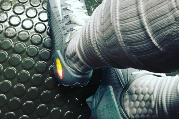 PHOTO: Odell Beckham Jr. wears 'Back to the Future' cleats to Pro Bowl