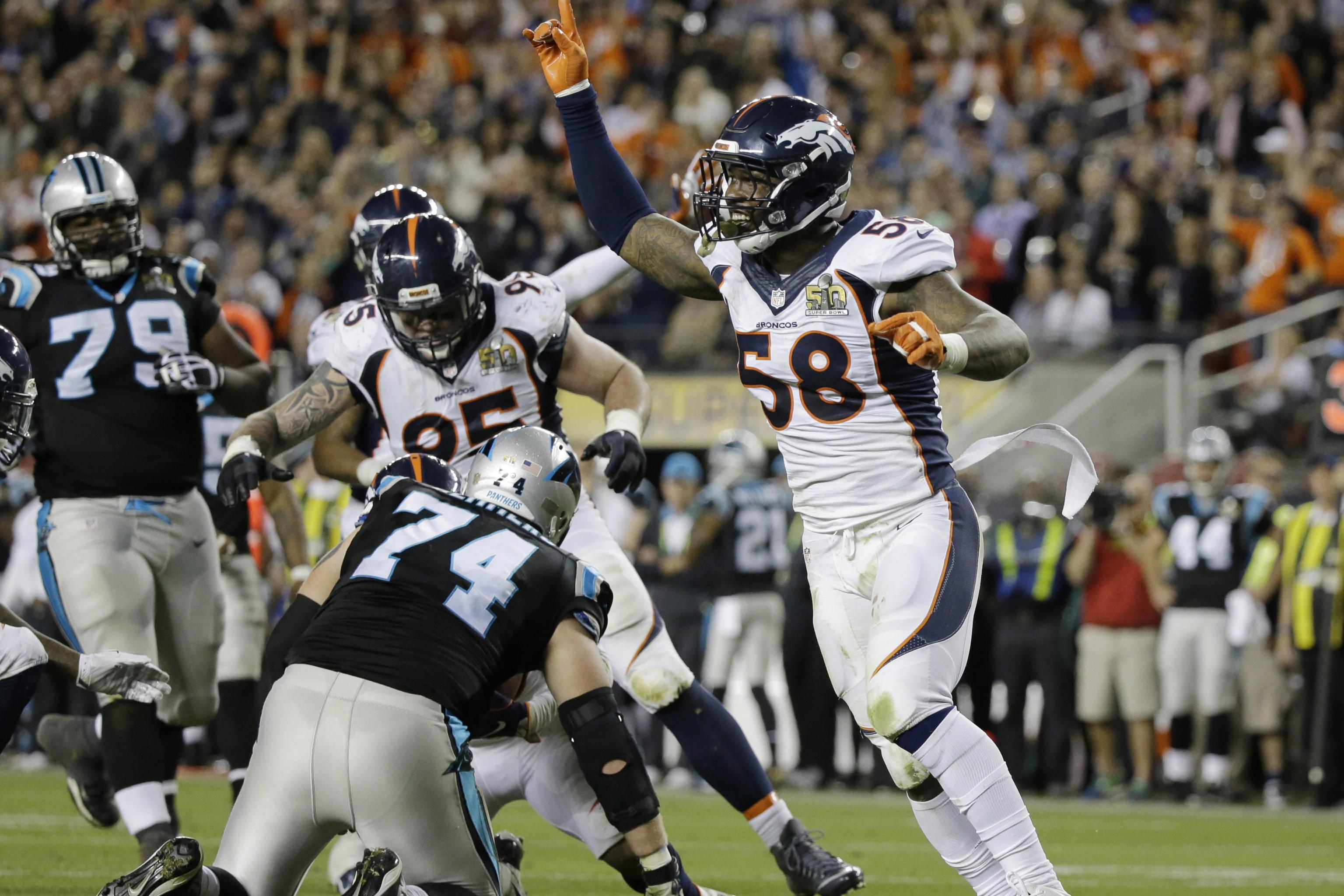 WATCH: Broncos Score First Touchdown In Super Bowl 50 On Strip Sack By Von  Miller