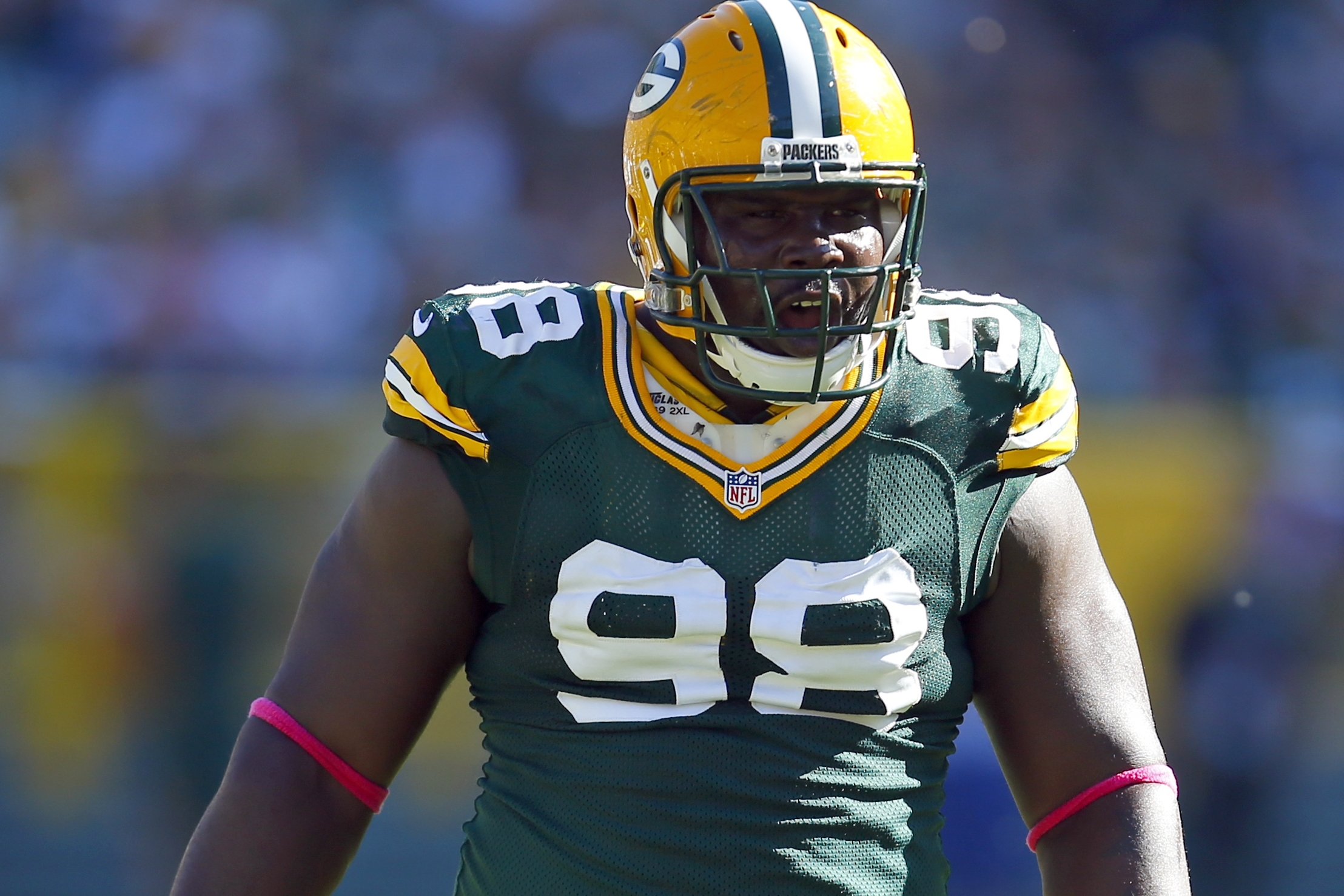 Packers sign Guion to 1-year deal, Raji agrees to deal