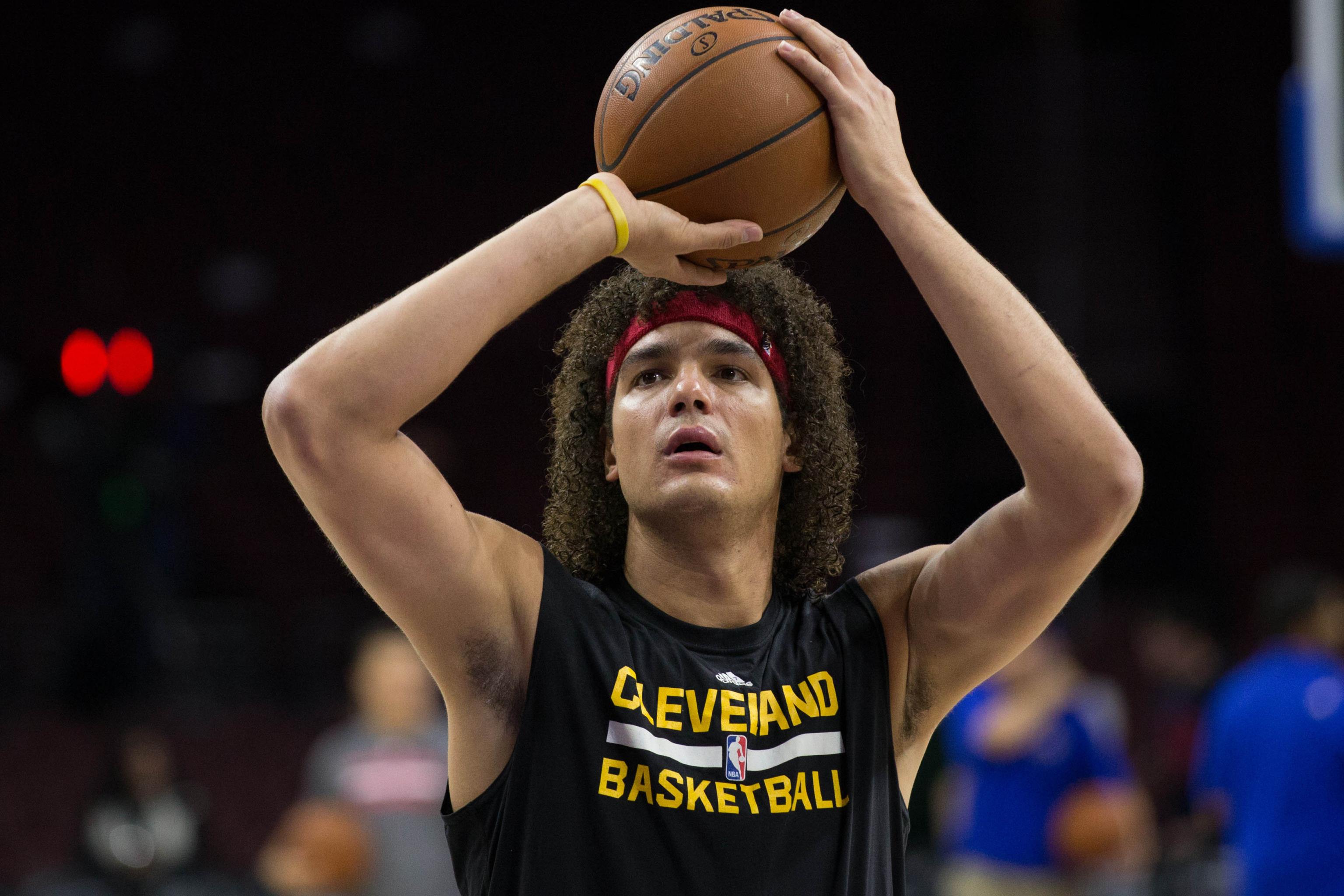 Why isn't Anderson Varejao playing more minutes for the Golden