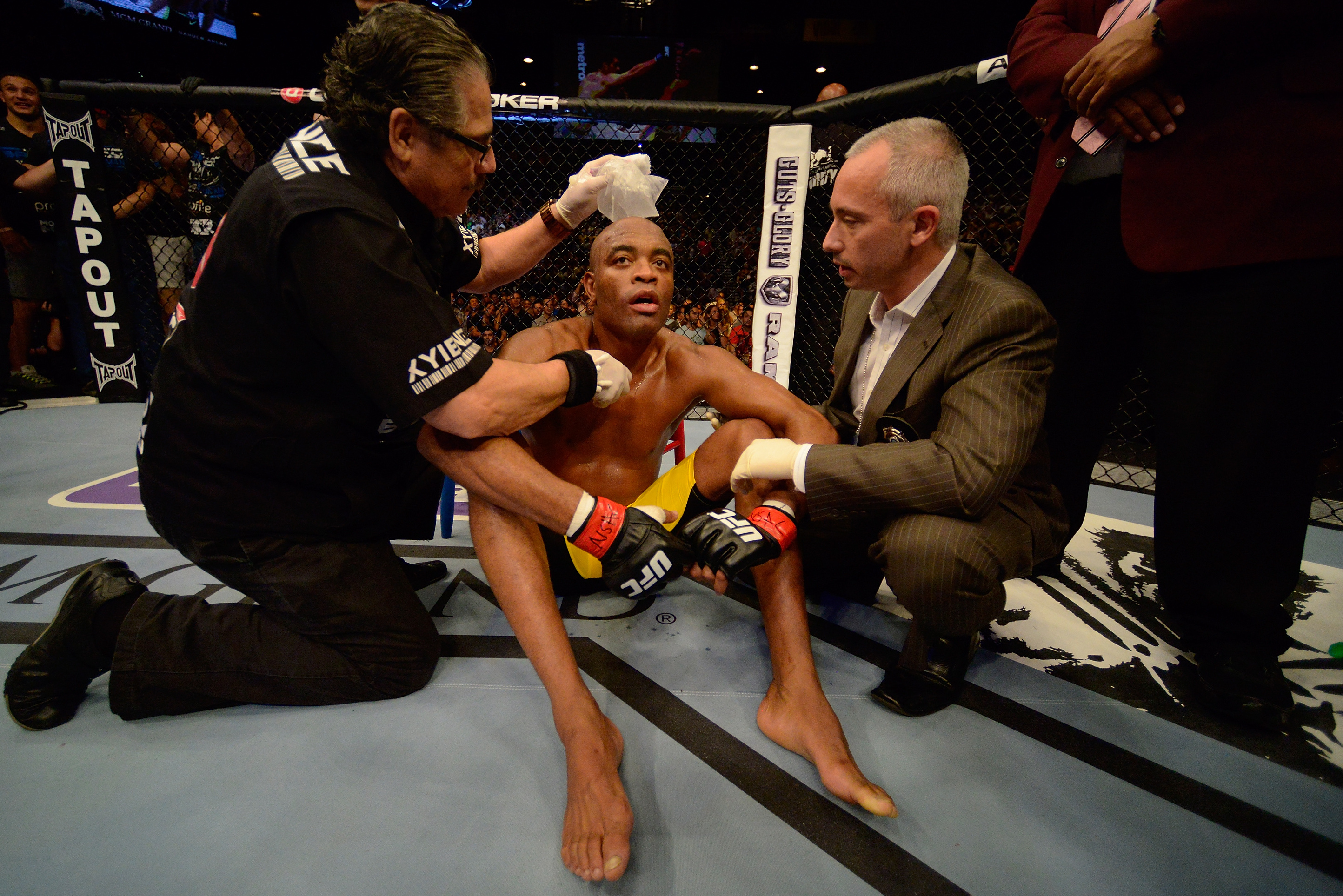 Anderson Silva releases statement, says 'goodbye' to life as fighter - MMA  Fighting