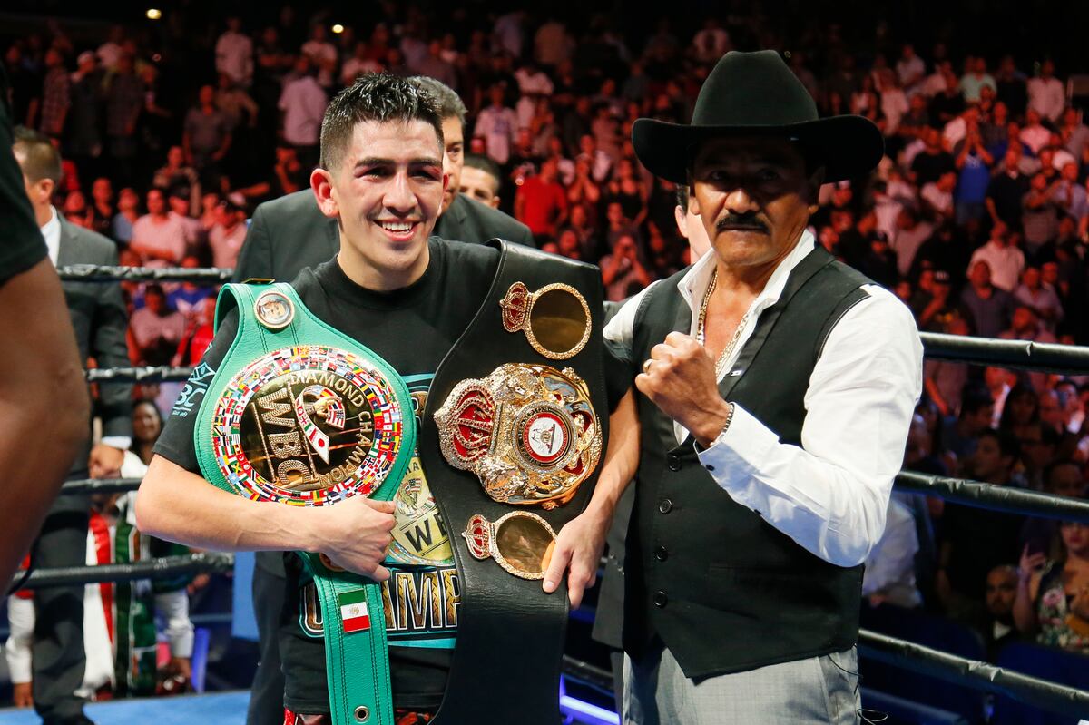 Leo Santa Cruz vs. Kiko Martinez: Fight Time, Date, Live Stream and TV Info | Bleacher Report ...