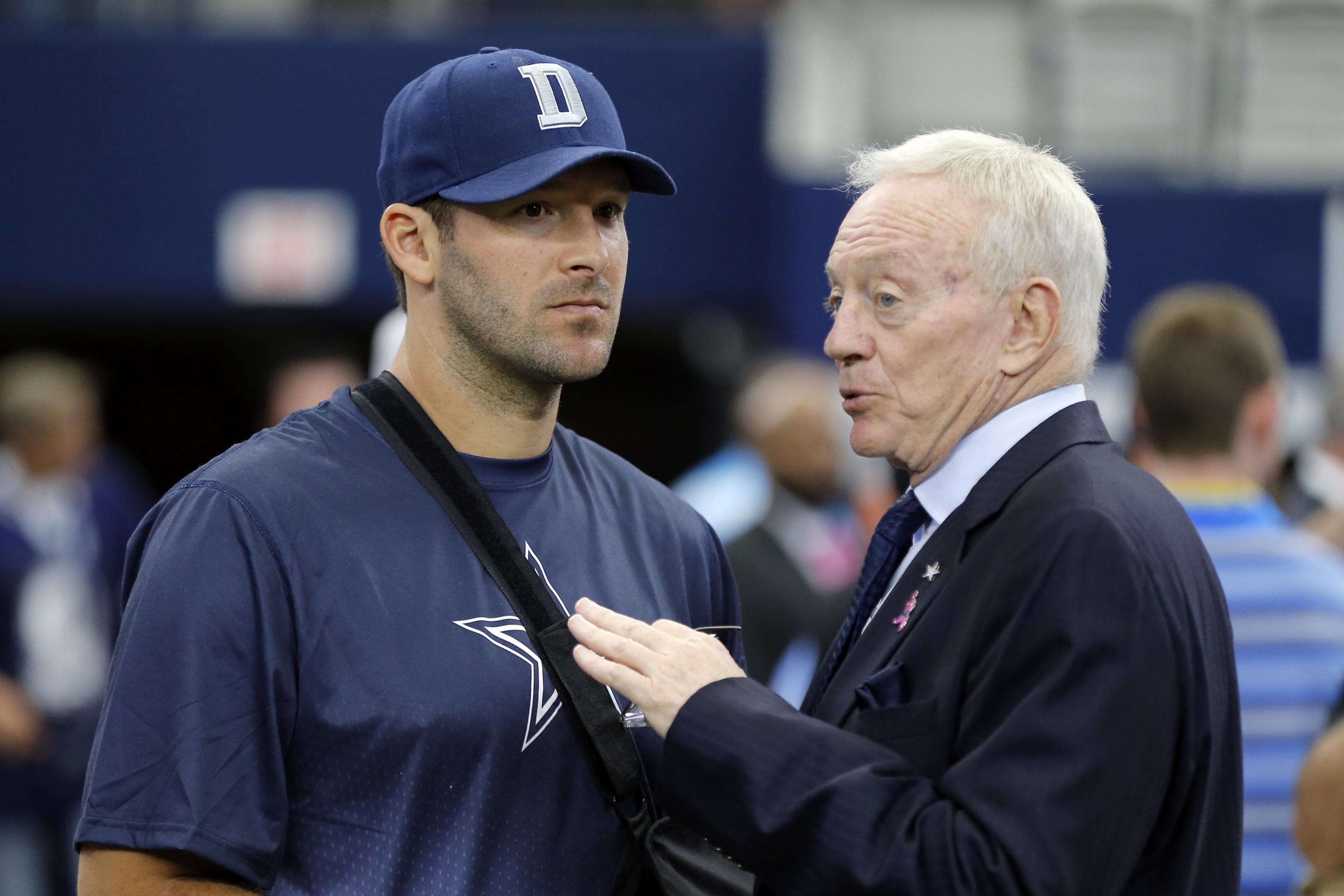 Jerry Jones' take on Tony Romo's CBS debut: 'That was vintage Tony'