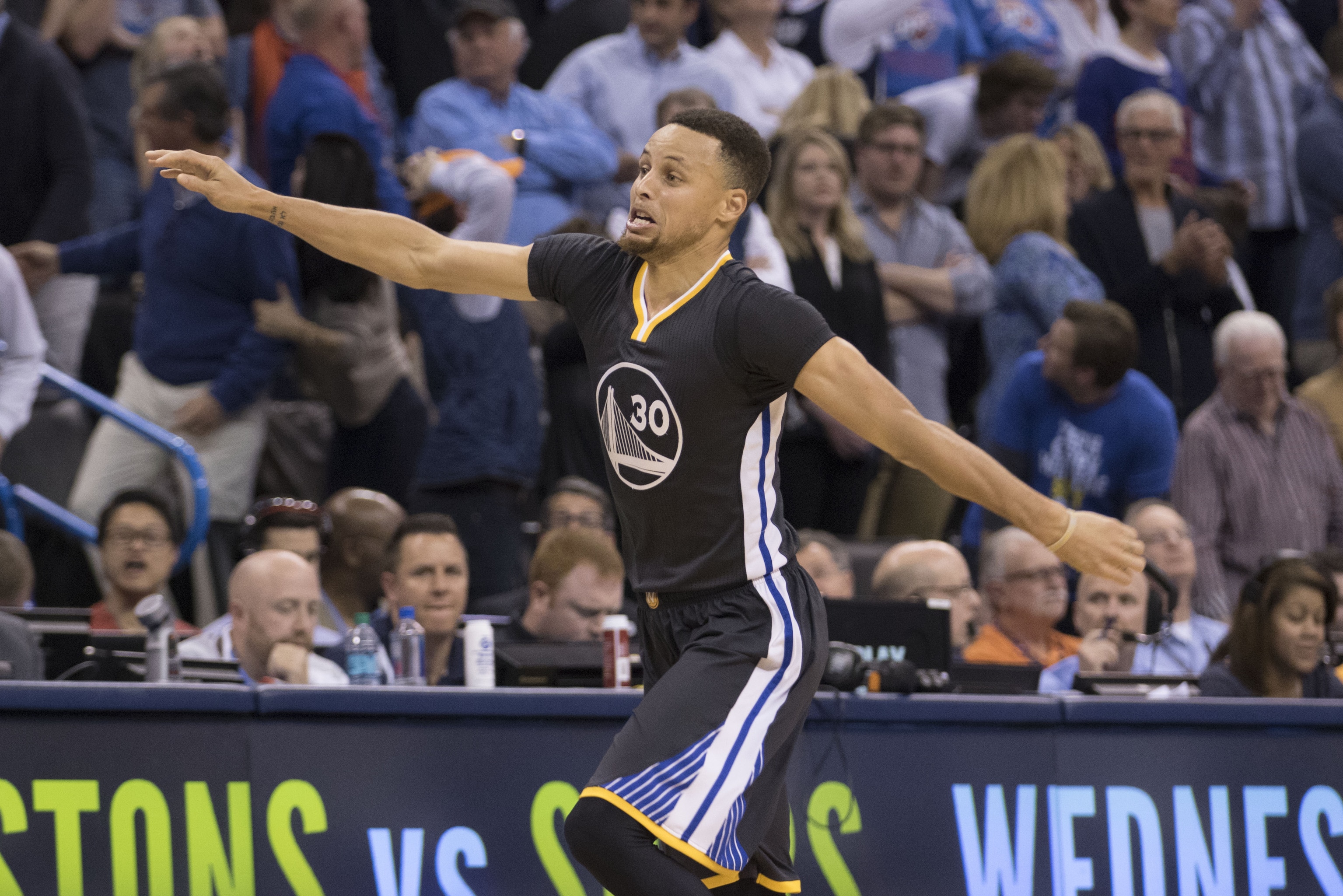 Stephen Curry Ties Nba Single Game Record For 3 Pointers Vs Thunder Bleacher Report Latest News Videos And Highlights