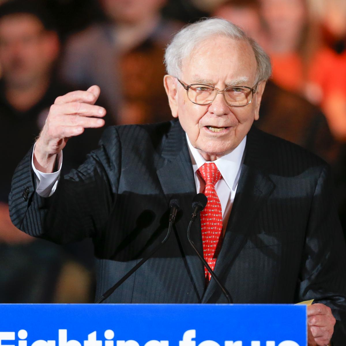 Warren Buffett Offers Employees 1 Million For Life For Perfect
