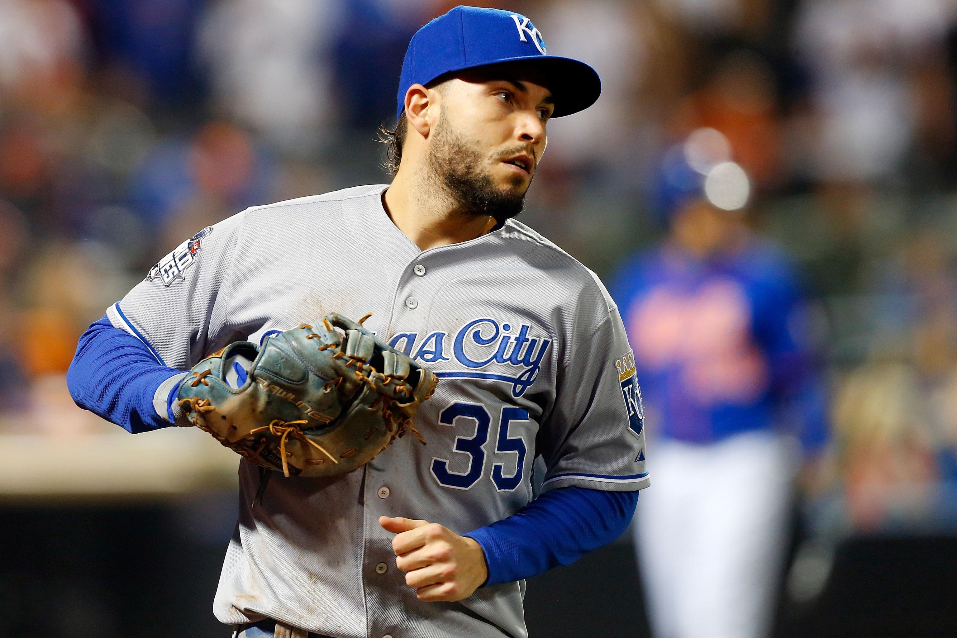 Eric Hosmer Agrees to Contract with Padres After 7 Years with