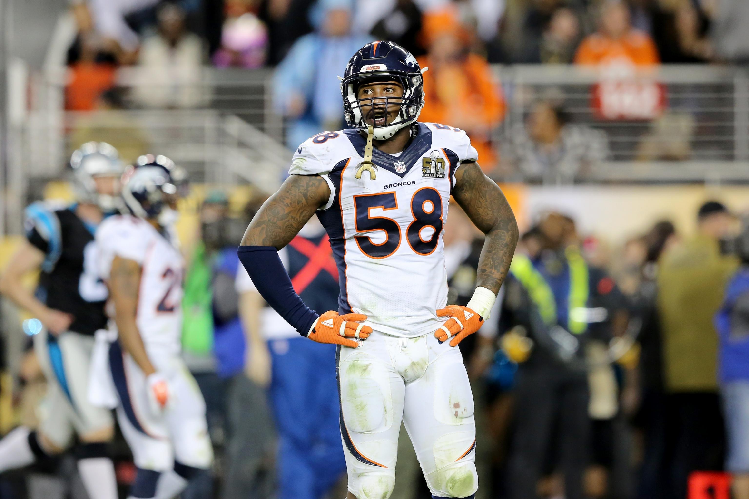 Denver Broncos star Von Miller has a new contract, new role and new  responsibilities