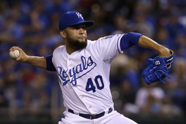 Kansas City Royals relief pitcher Kelvin Herrera throws during the seventh inning in Game 1 of baseball's American League Division Series against the Houston Astros, Thursday, Oct. 8, 2015, in Kansas City, Mo. (AP Photo/Orlin Wagner)
