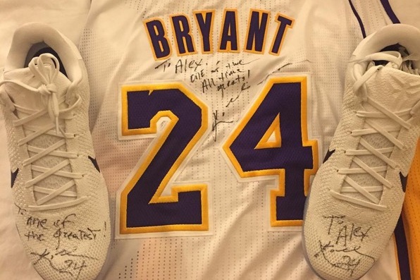 Washington Capitals' Ovechkin honors Kobe Bryant with special '24' jersey