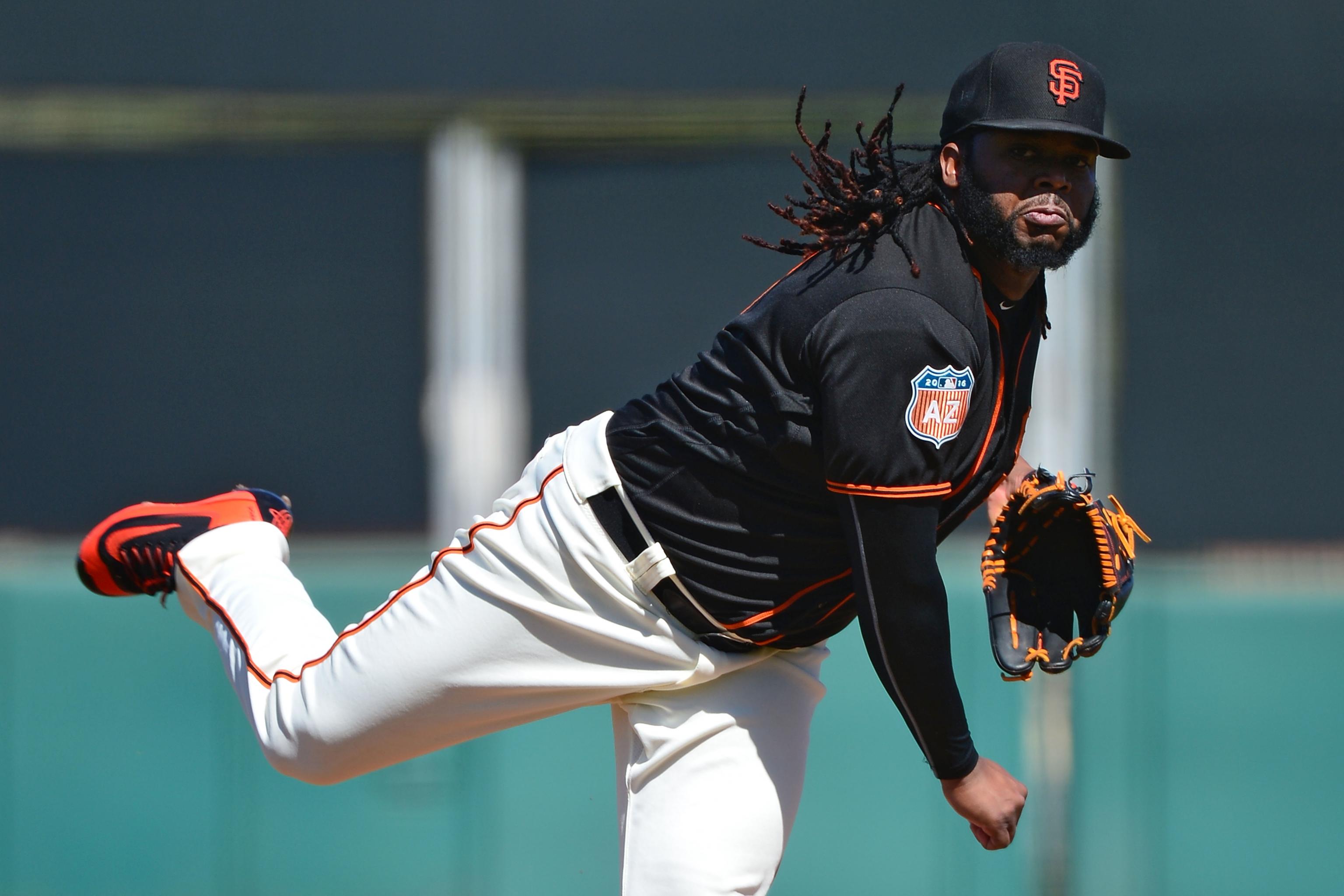 Chicago's Johnny Cueto, Giants' Carlos Rodón see, but don't face