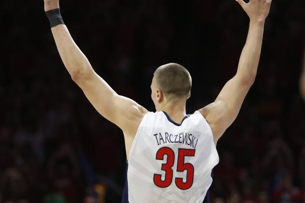 Arizona center Kaleb Tarczewski (35) during the second half of an NCAA college basketball game against Stanford , Saturday, March 5, 2016, in Tucson, Ariz. Arizona defeated Stanford  94-62. (AP Photo/Rick Scuteri)